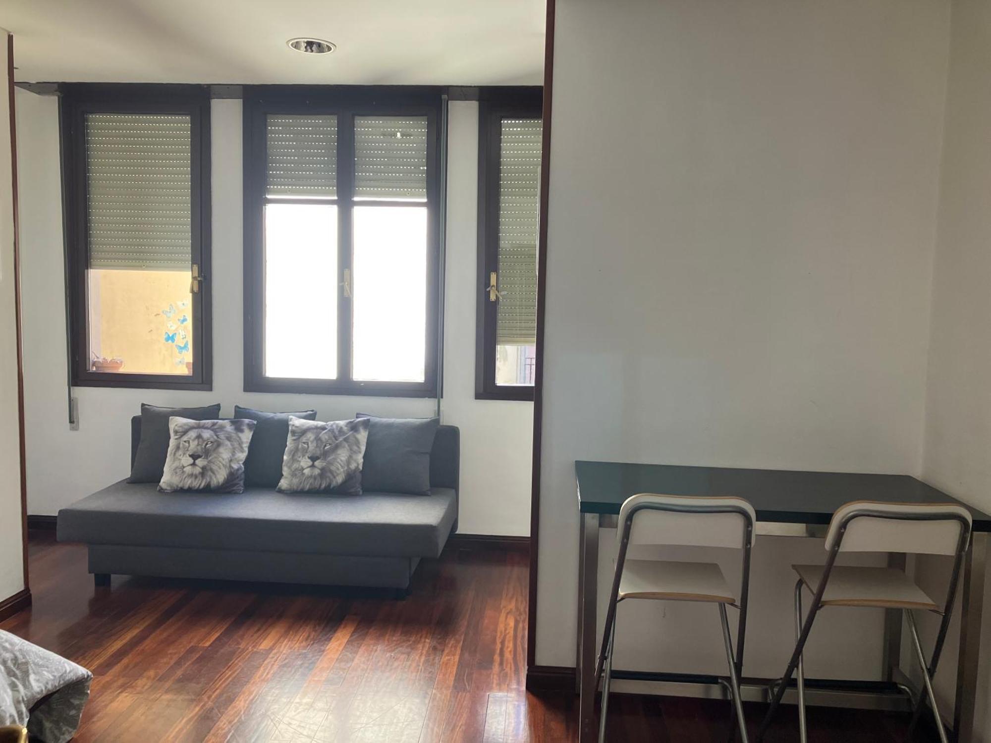 Apartamento En Pleno Centro Catedral 1D Oviedo Luaran gambar